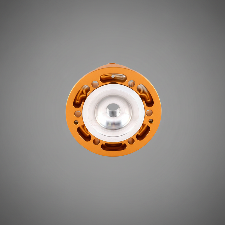 VHM Cylinder Head - Bottom view - garage background