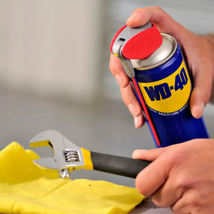 spray-lubrificante-wd-40-500ml-com-doseador-de-dupla-acao-action1
